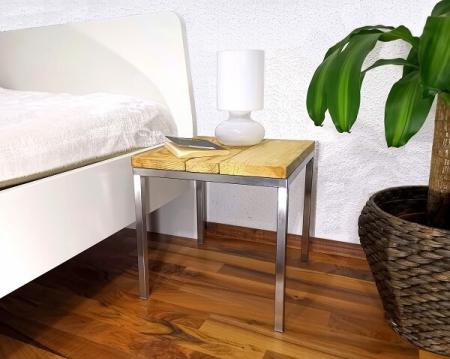 Namor© Edelstahl Sitzhocker | Bettbeistelltisch | Tritthocker mit Bodenschonern | Handmade in Germany